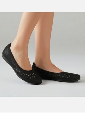 Josef Seibel Women's Black Slip-On Shoes Size 37 6.5